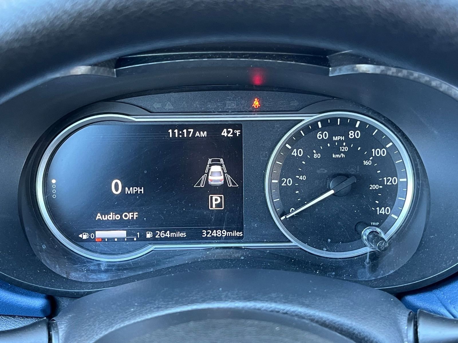 Used 2025 Nissan Versa SV image 36