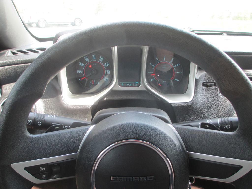 Used 2010 Chevrolet Camaro LT RWD image 23