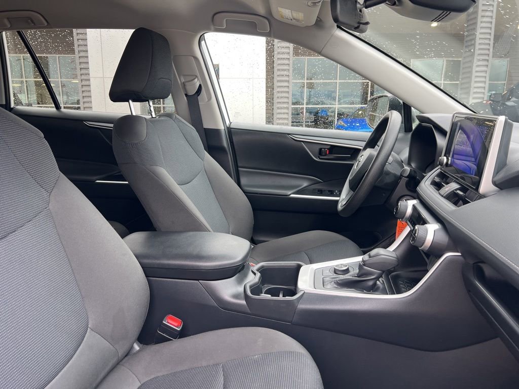 Used 2025 Toyota RAV4 LE image 16