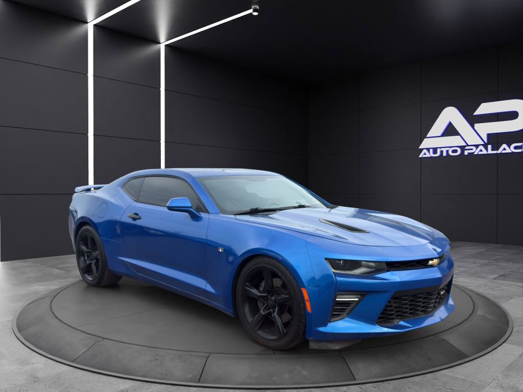 Used 2017 Chevrolet Camaro SS image 3