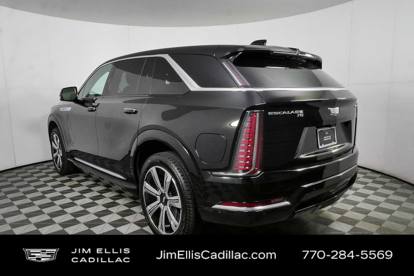 Used 2025 Cadillac Escalade IQ Luxury 2 w/ LPO, Premium Carpet Package AWD/4WD image 30