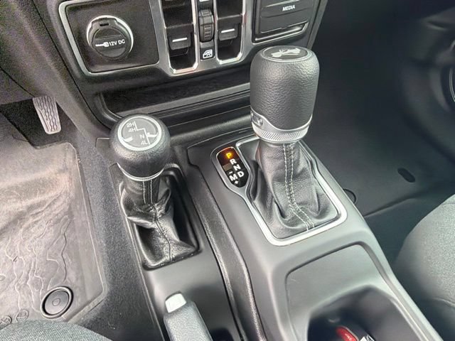 Used 2024 Jeep Wrangler Unlimited Sport AWD/4WD image 29