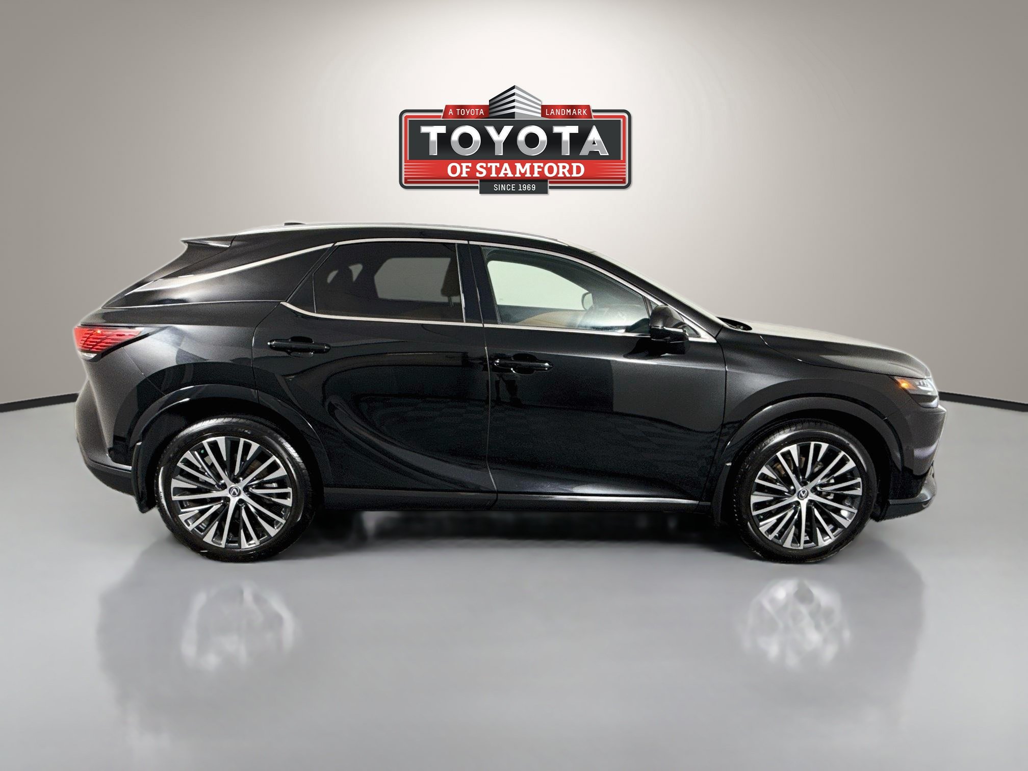 Used 2024 Lexus RX 350h w/ Convenience Package AWD/4WD image 8