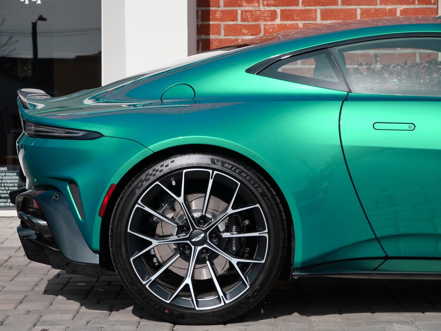 New 2026 Aston Martin V8 Vantage S RWD image 15