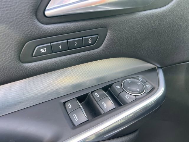 Used 2019 Cadillac XT4 Premium Luxury w/ Cold Weather Package image 18