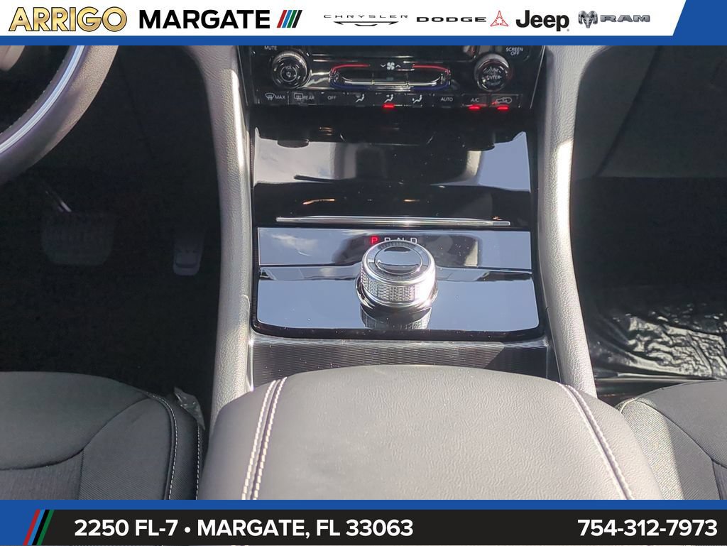 New 2026 Jeep Grand Cherokee L Laredo AWD/4WD image 19