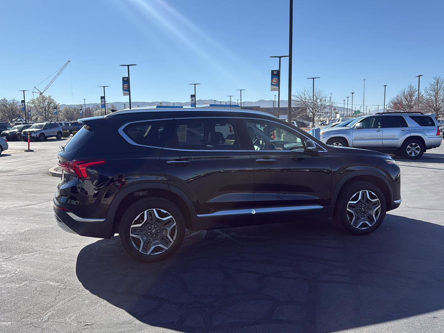 Used 2023 Hyundai Santa Fe Limited w/ Cargo Package AWD/4WD image 6
