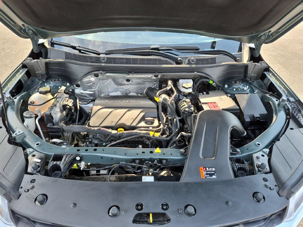 Certified 2025 Chevrolet Trax LT FWD image 27