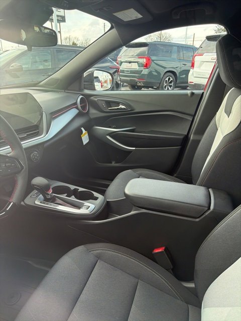 New 2026 Chevrolet Trax RS image 7