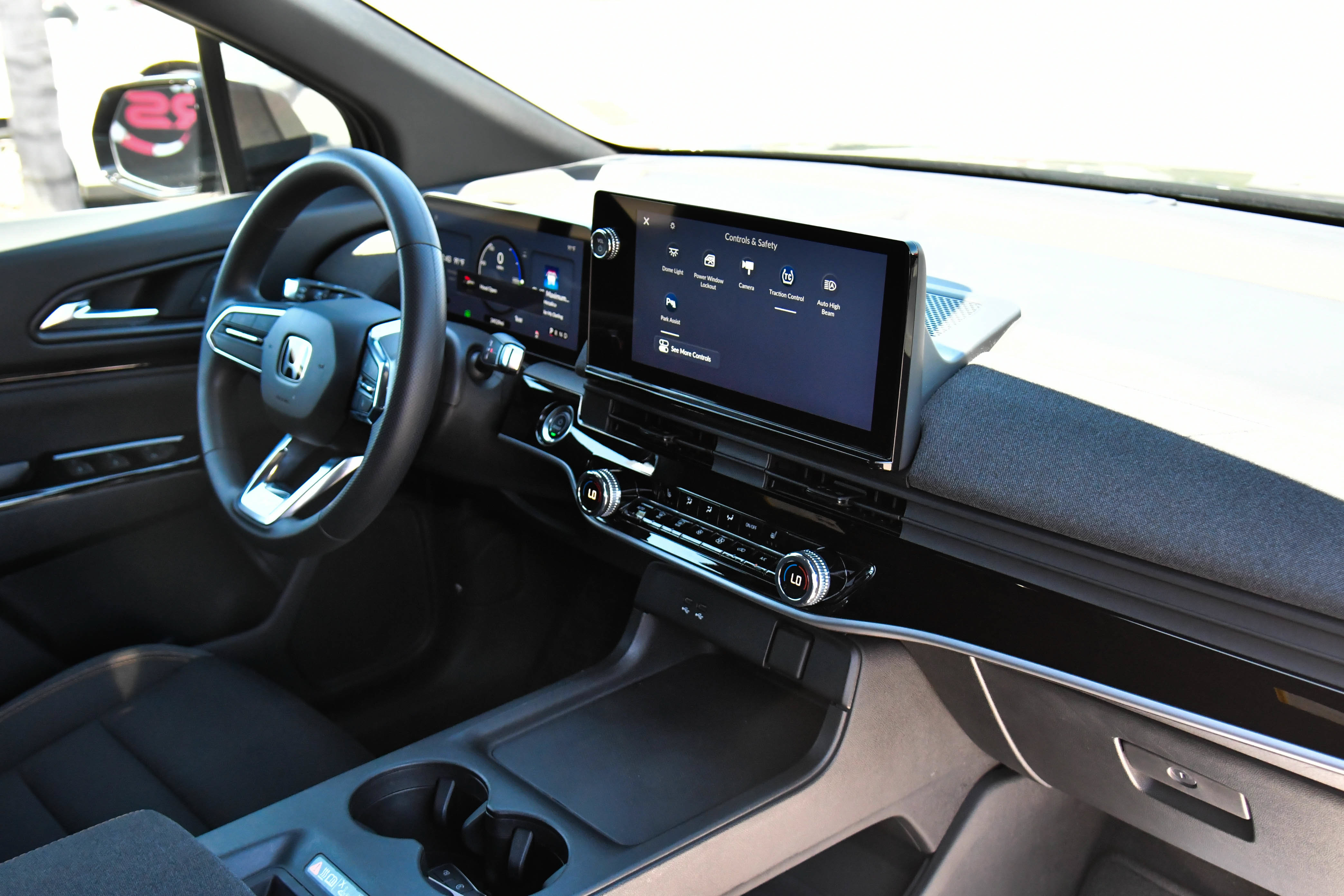 Used 2024 Honda Prologue EX image 46