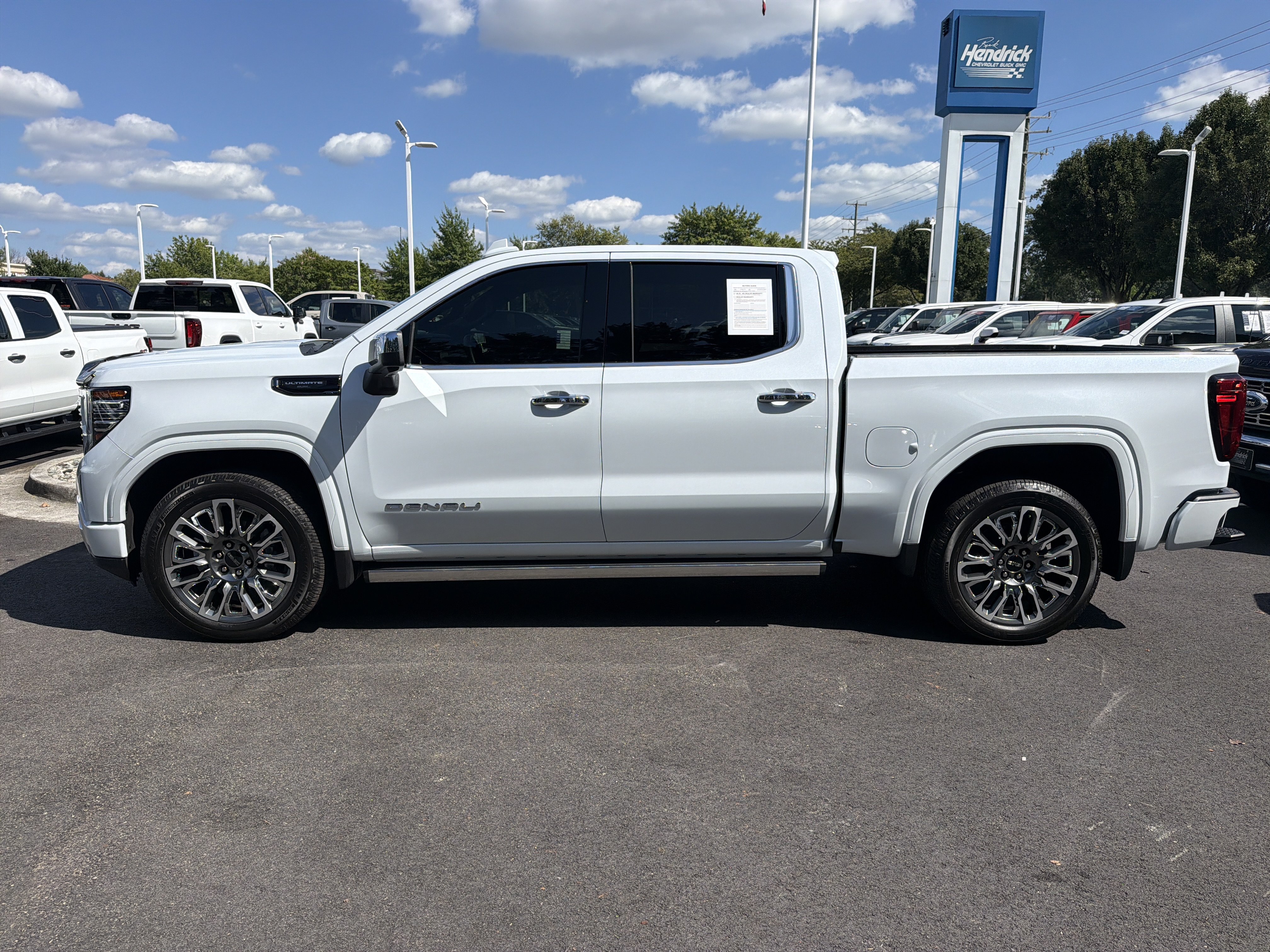 Used 2026 GMC Sierra 1500 Denali Ultimate AWD/4WD image 7