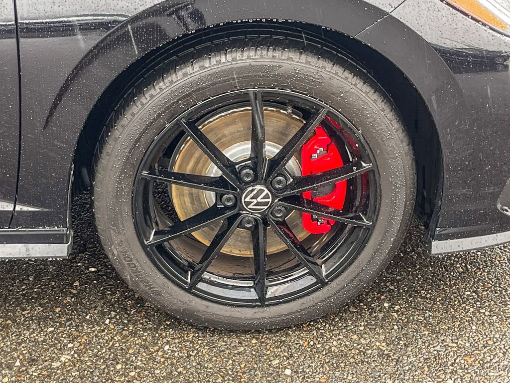 Used 2025 Volkswagen Jetta GLI Autobahn image 13