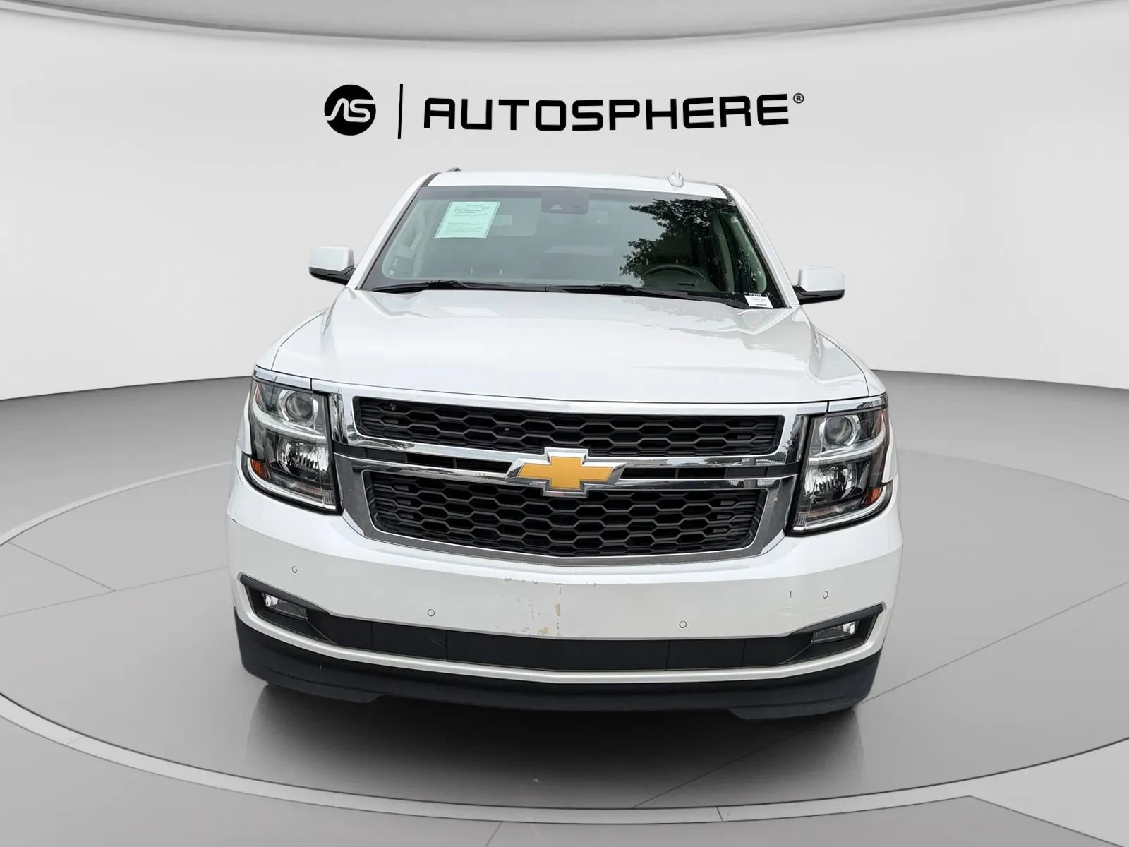Used 2018 Chevrolet Suburban LT RWD image 2