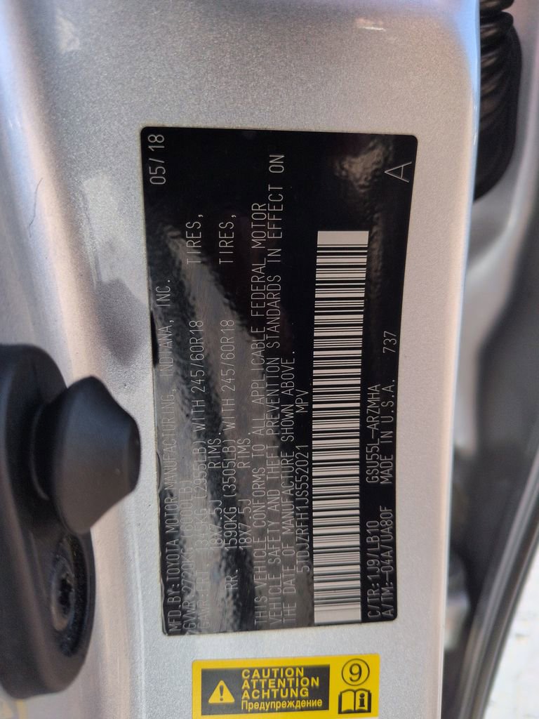 Used 2018 Toyota Highlander XLE AWD/4WD image 29