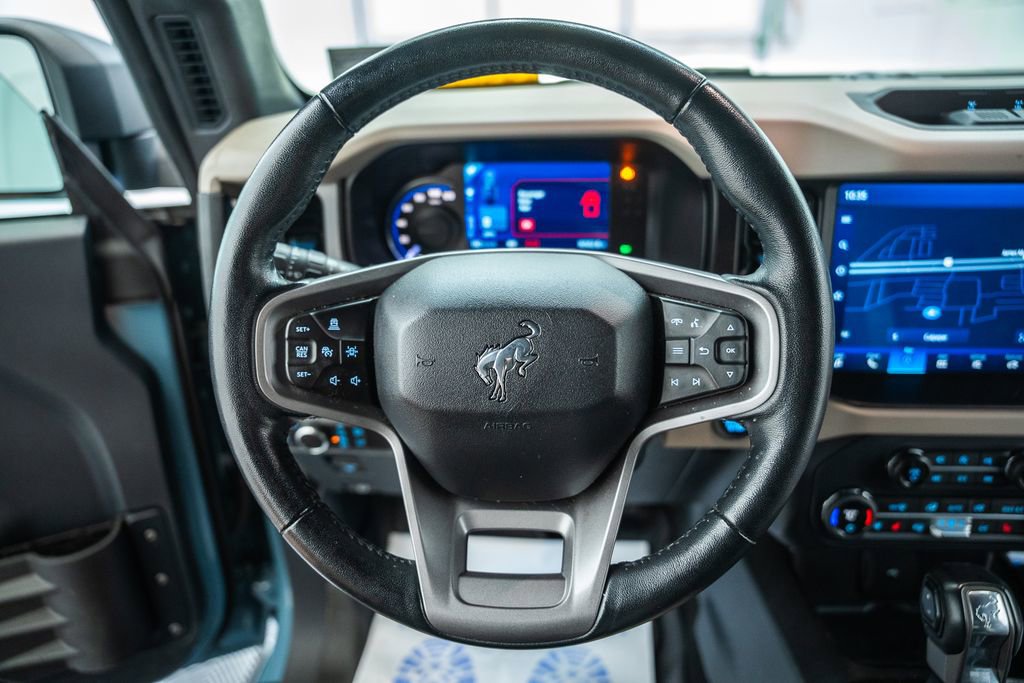 Used 2023 Ford Bronco Wildtrak image 34