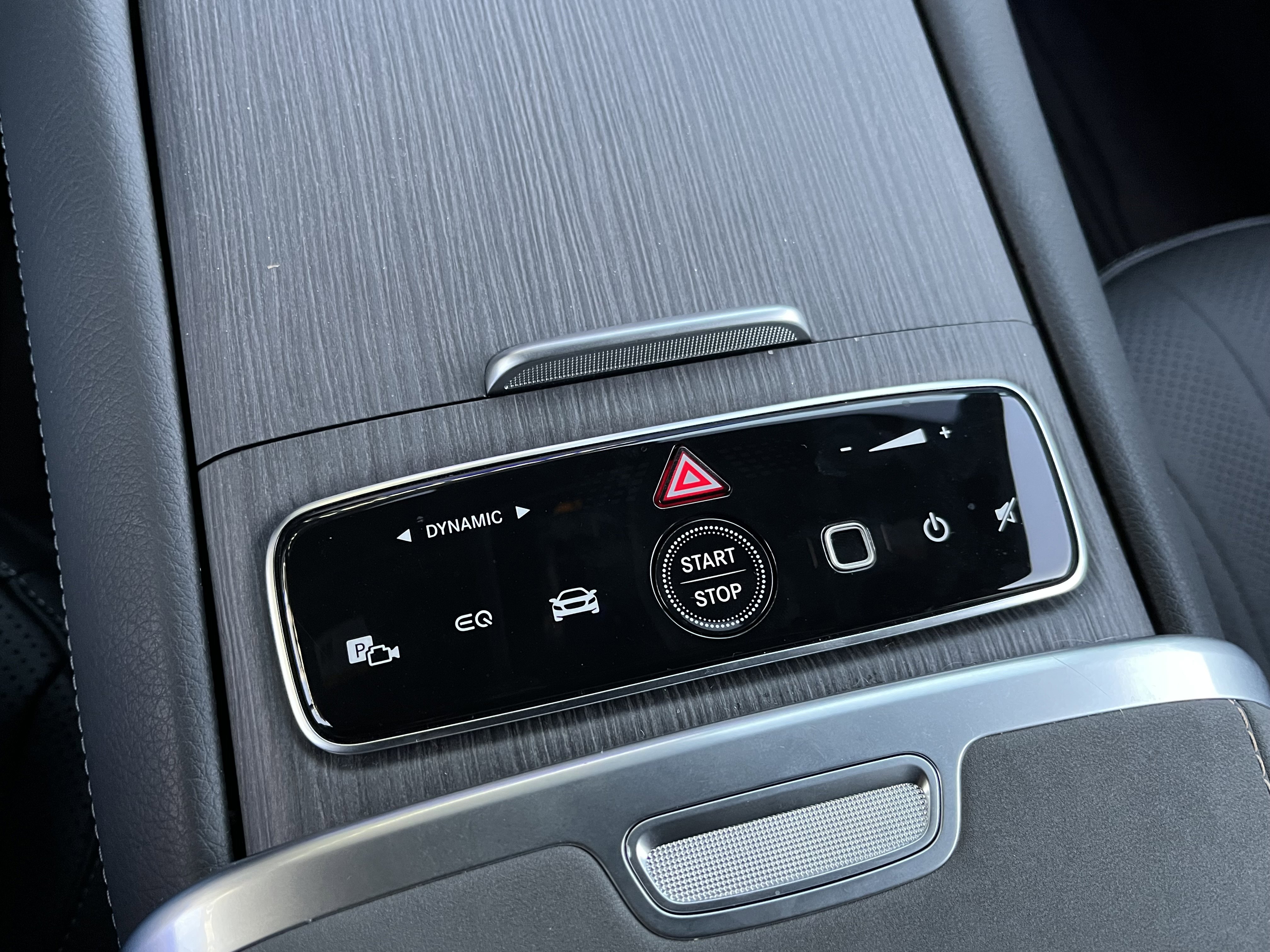 New 2026 Mercedes-Benz EQS 400 4MATIC SUV image 26