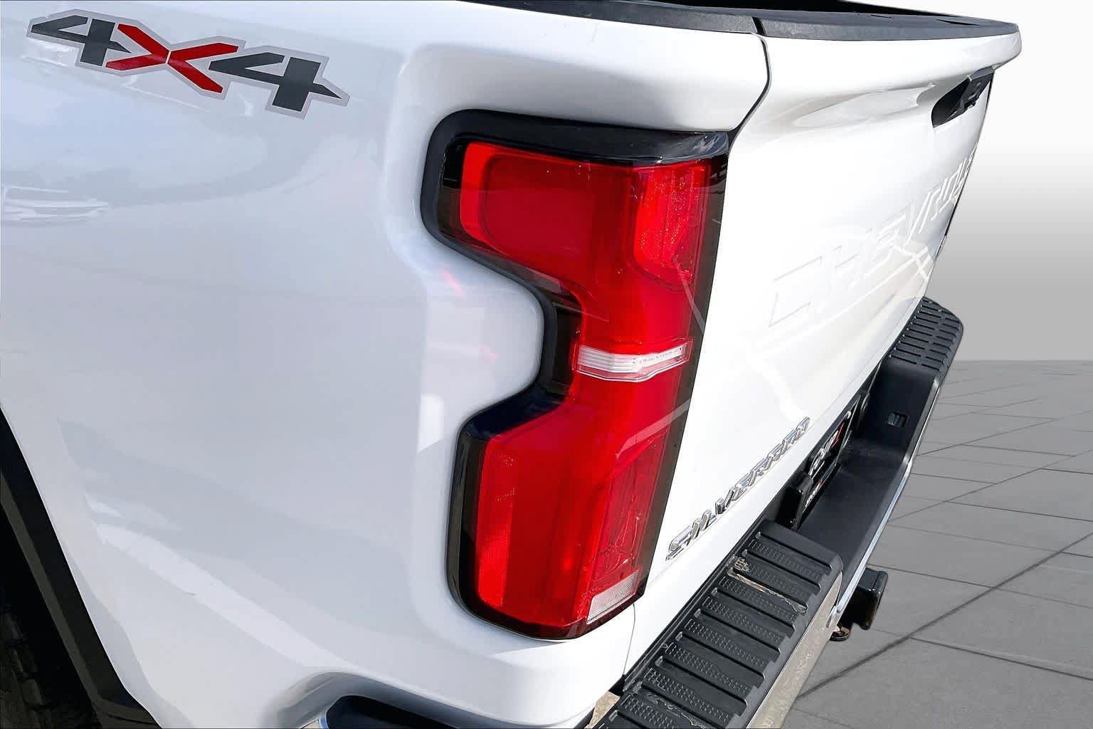 Certified 2025 Chevrolet Silverado 2500 LTZ w/ LTZ Convenience Package AWD/4WD image 27