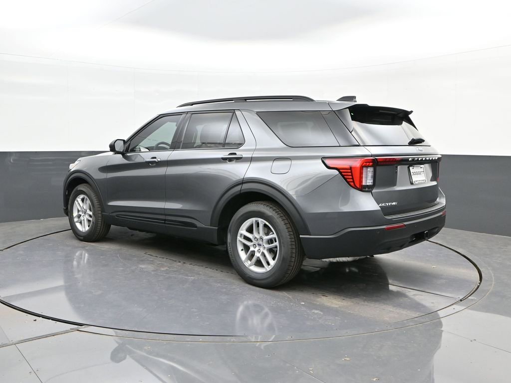 New 2026 Ford Explorer Active RWD image 5