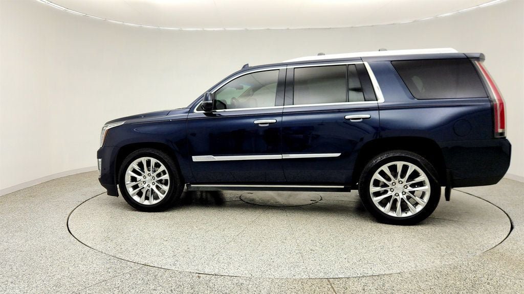 Used 2019 Cadillac Escalade Premium Luxury AWD/4WD image 8