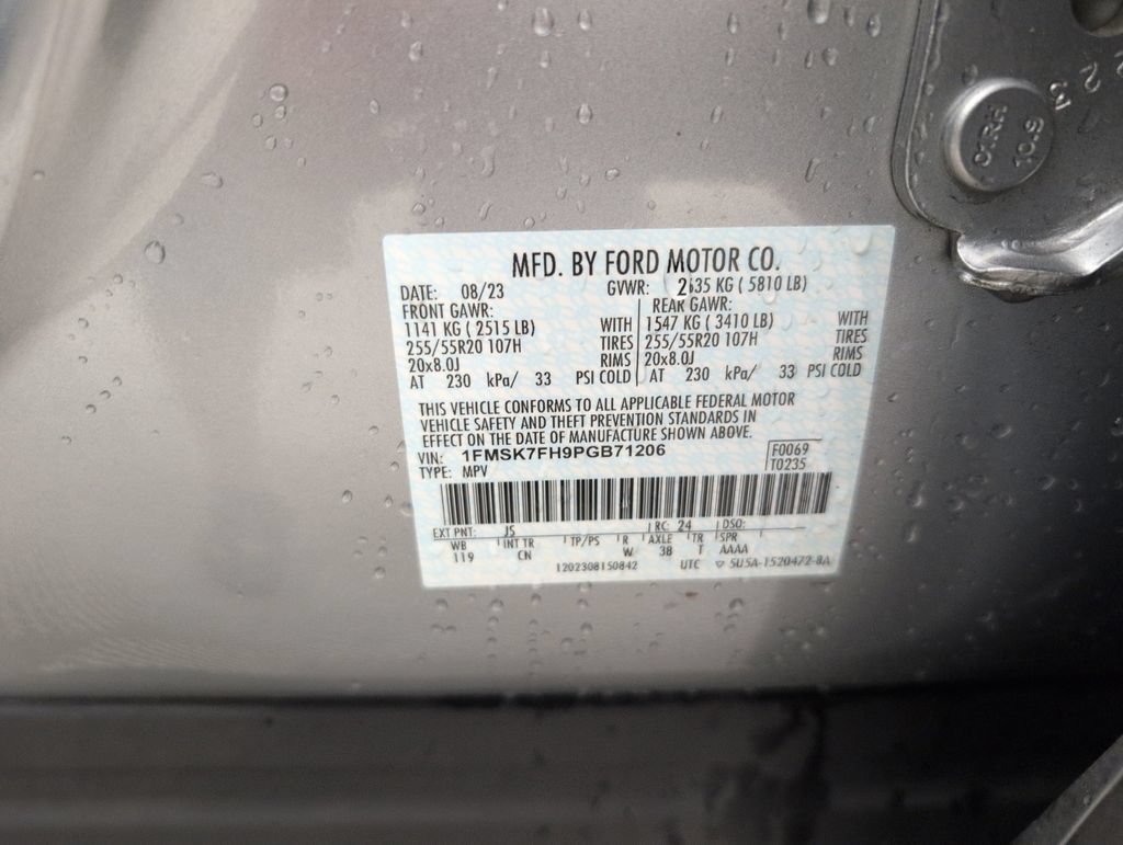 Used 2023 Ford Explorer Limited w/ Equipment Group 301A RWD image 44