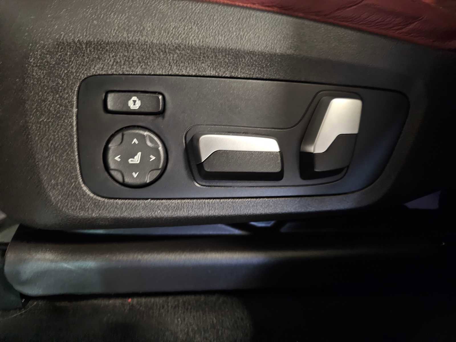 Used 2021 BMW X4 M40i w/ Premium Package Enhanced image 25