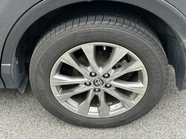Used 2017 Toyota RAV4 Limited w/ Carpet Mat Package AWD/4WD image 5