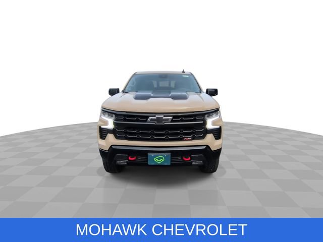 Used 2022 Chevrolet Silverado 1500 LT Trail Boss w/ Convenience Package II image 3