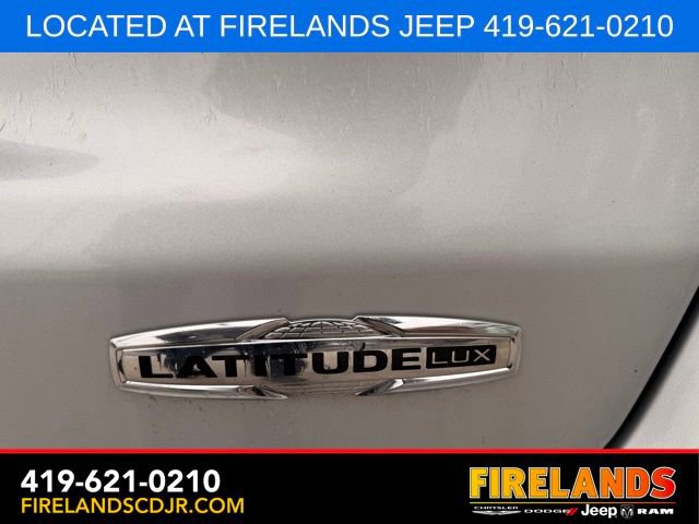 Used 2024 Jeep Compass Latitude AWD/4WD image 8