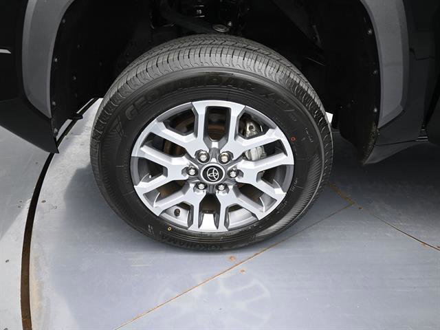 Used 2024 Toyota Tundra Limited w/ Power Package AWD/4WD image 20