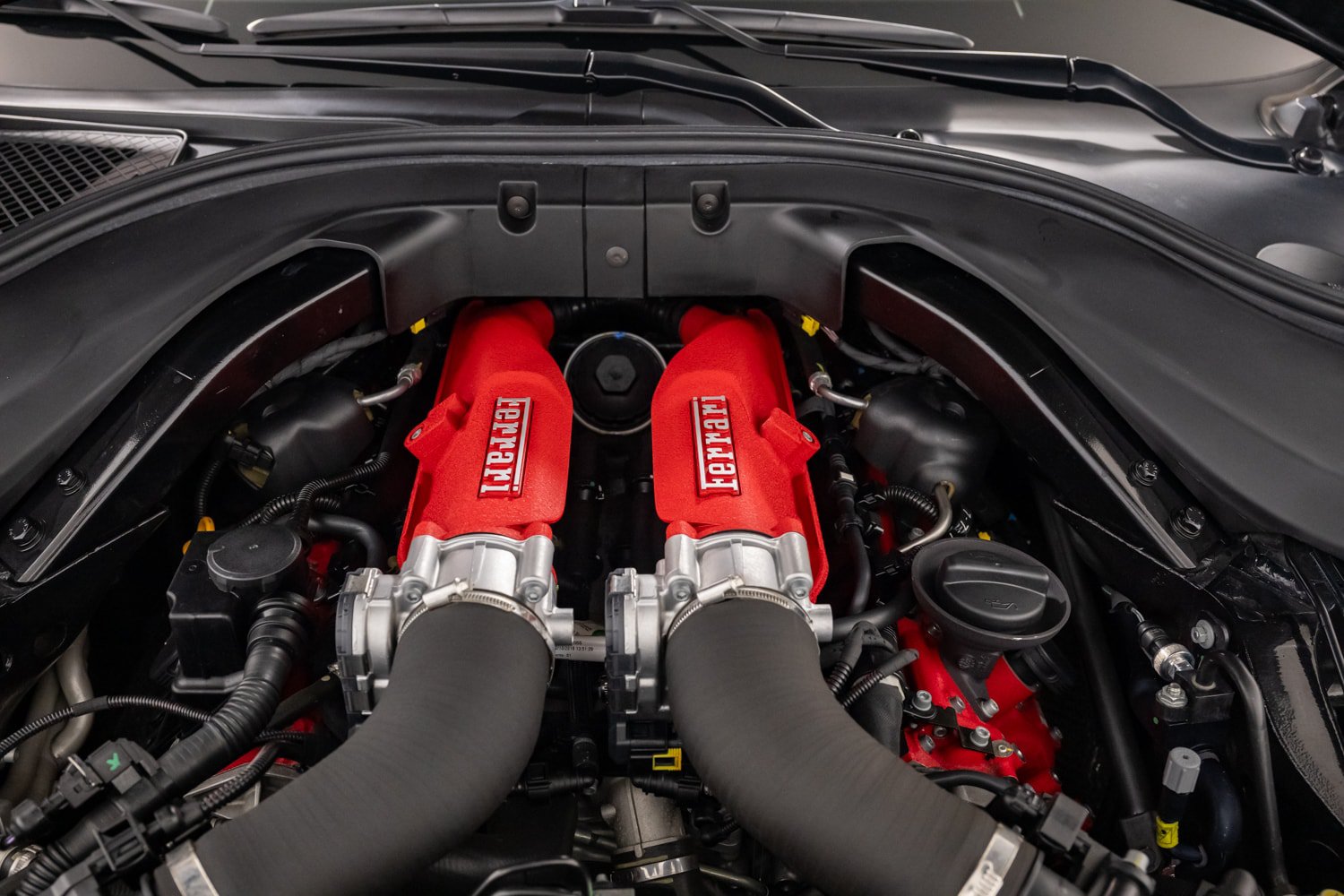 Used 2019 Ferrari Portofino RWD image 62