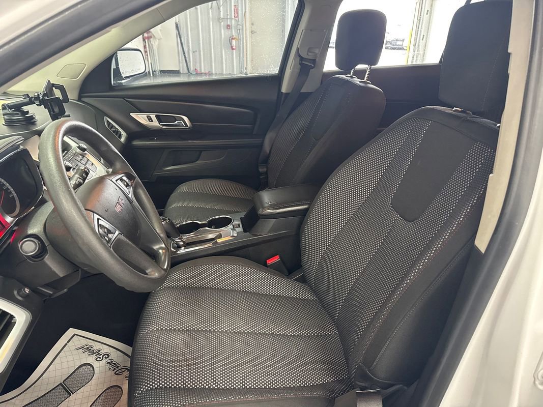 Used 2017 GMC Terrain SLE image 9