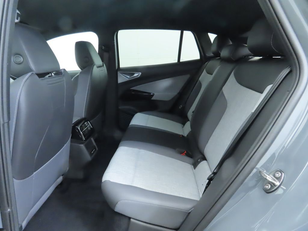 New 2026 Volkswagen ID.4 Pro image 22