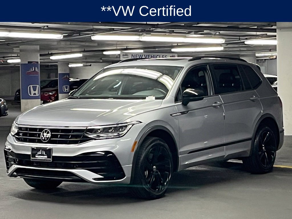 Used 2024 Volkswagen Tiguan SE R-Line AWD/4WD image 3