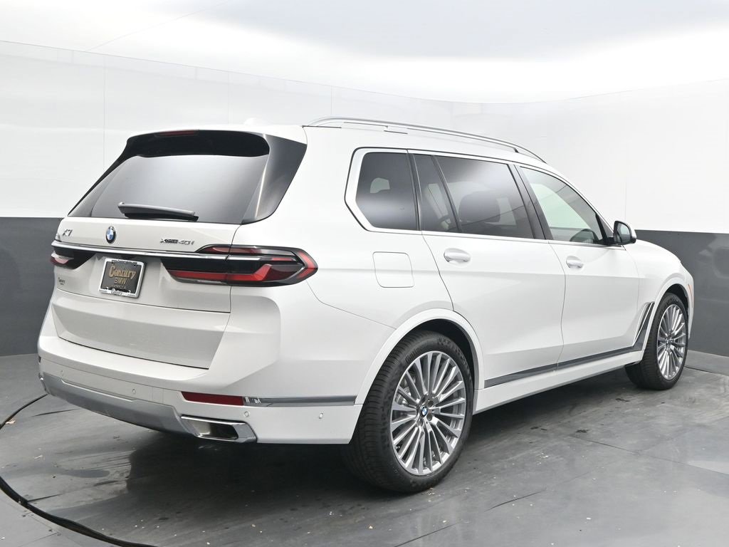 New 2026 BMW X7 xDrive40i image 7