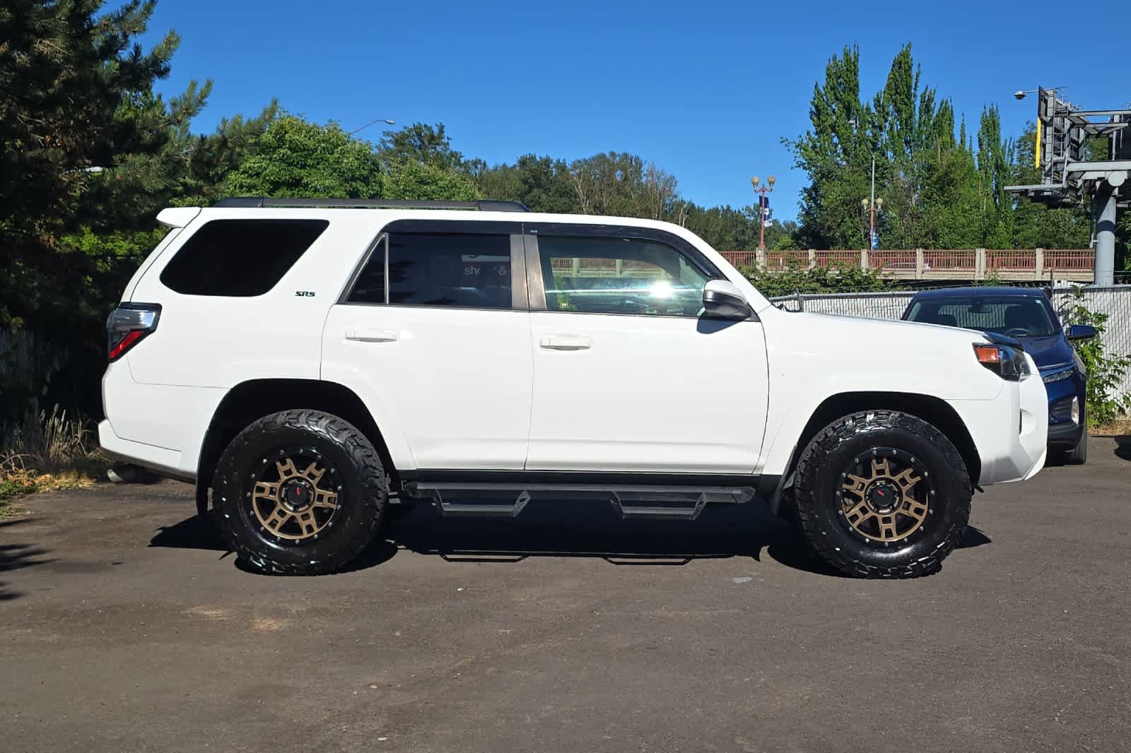 Used 2019 Toyota 4Runner SR5 AWD/4WD image 8
