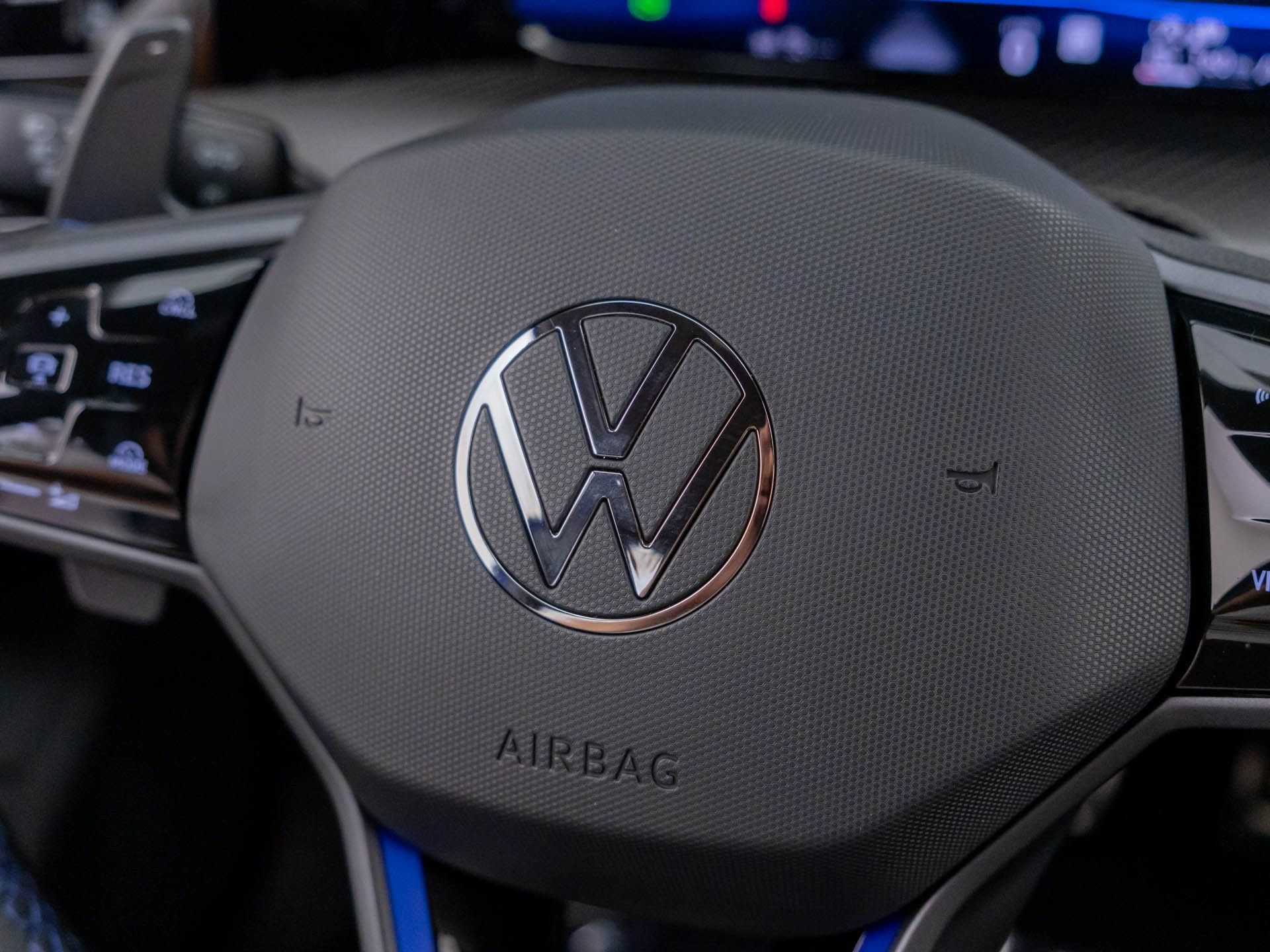 Used 2025 Volkswagen Golf R Black Edition AWD/4WD image 24