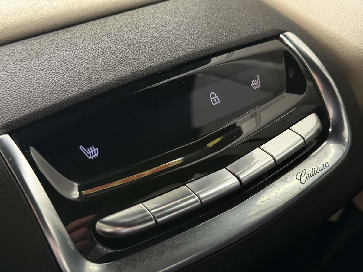 Used 2020 Cadillac XT6 Sport AWD/4WD image 40