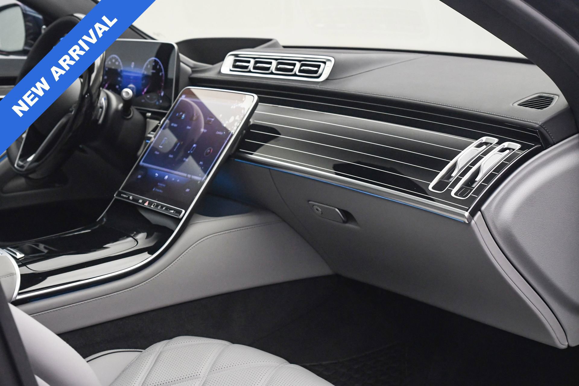 Used 2025 Mercedes-Benz Maybach S 580 4MATIC image 22