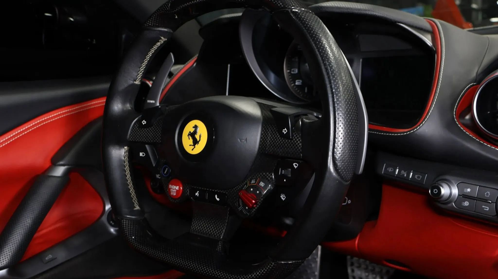 Used 2019 Ferrari 812 Superfast RWD image 12