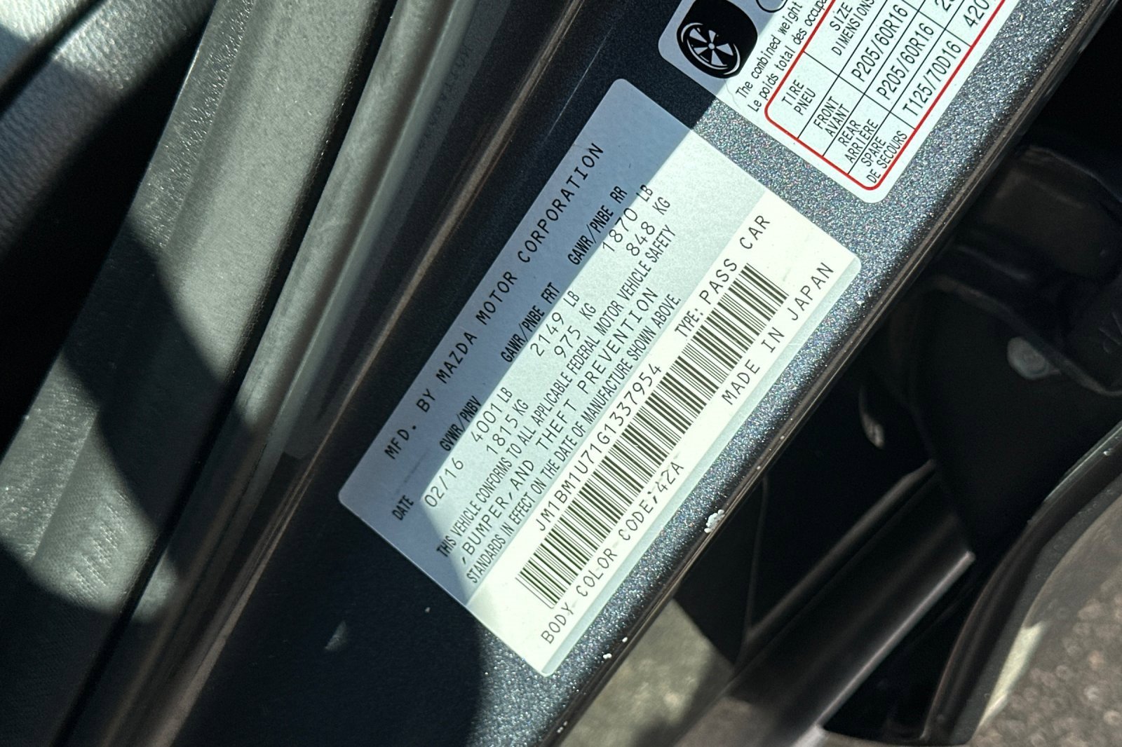 Used 2016 MAZDA MAZDA3 i Sport w/ Preferred Equipment Package image 29