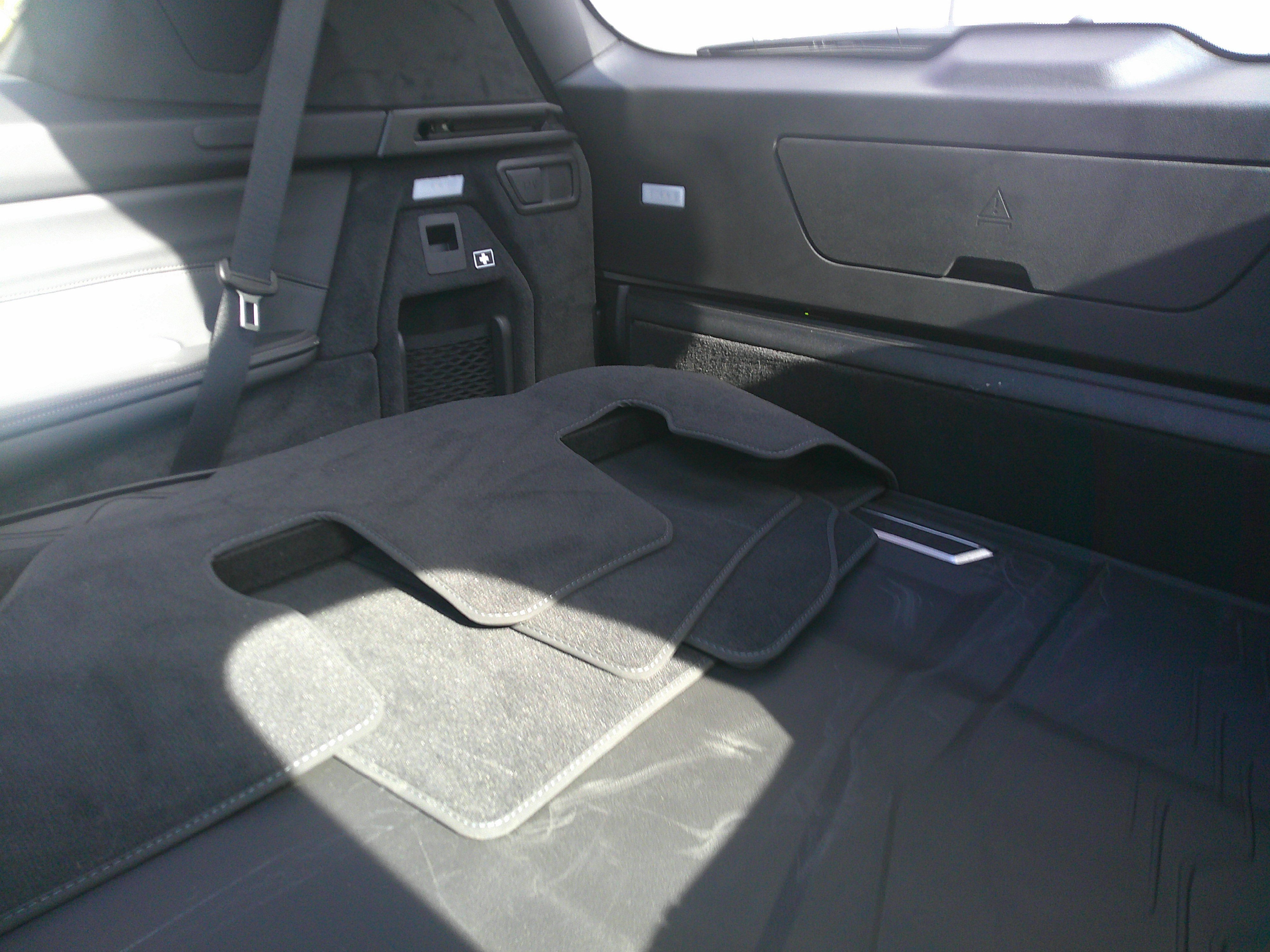 Certified 2025 BMW X7 M60i w/ Climate Comfort Package image 29