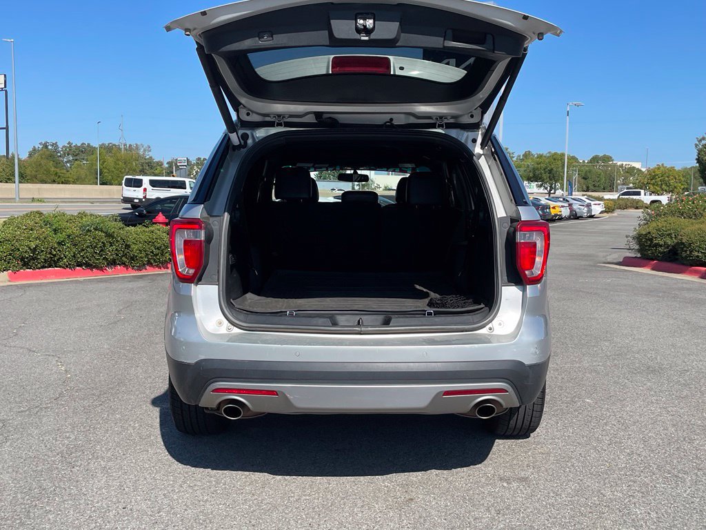 Used 2017 Ford Explorer Limited FWD image 7