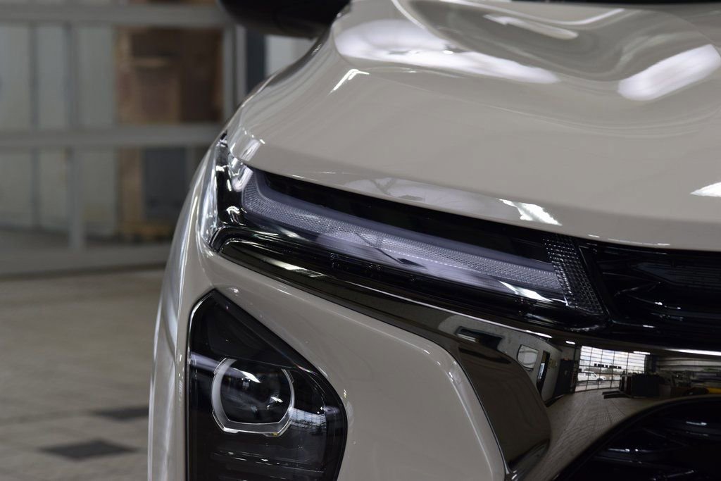 New 2026 Chevrolet Trax RS w/ Sunroof Package image 12