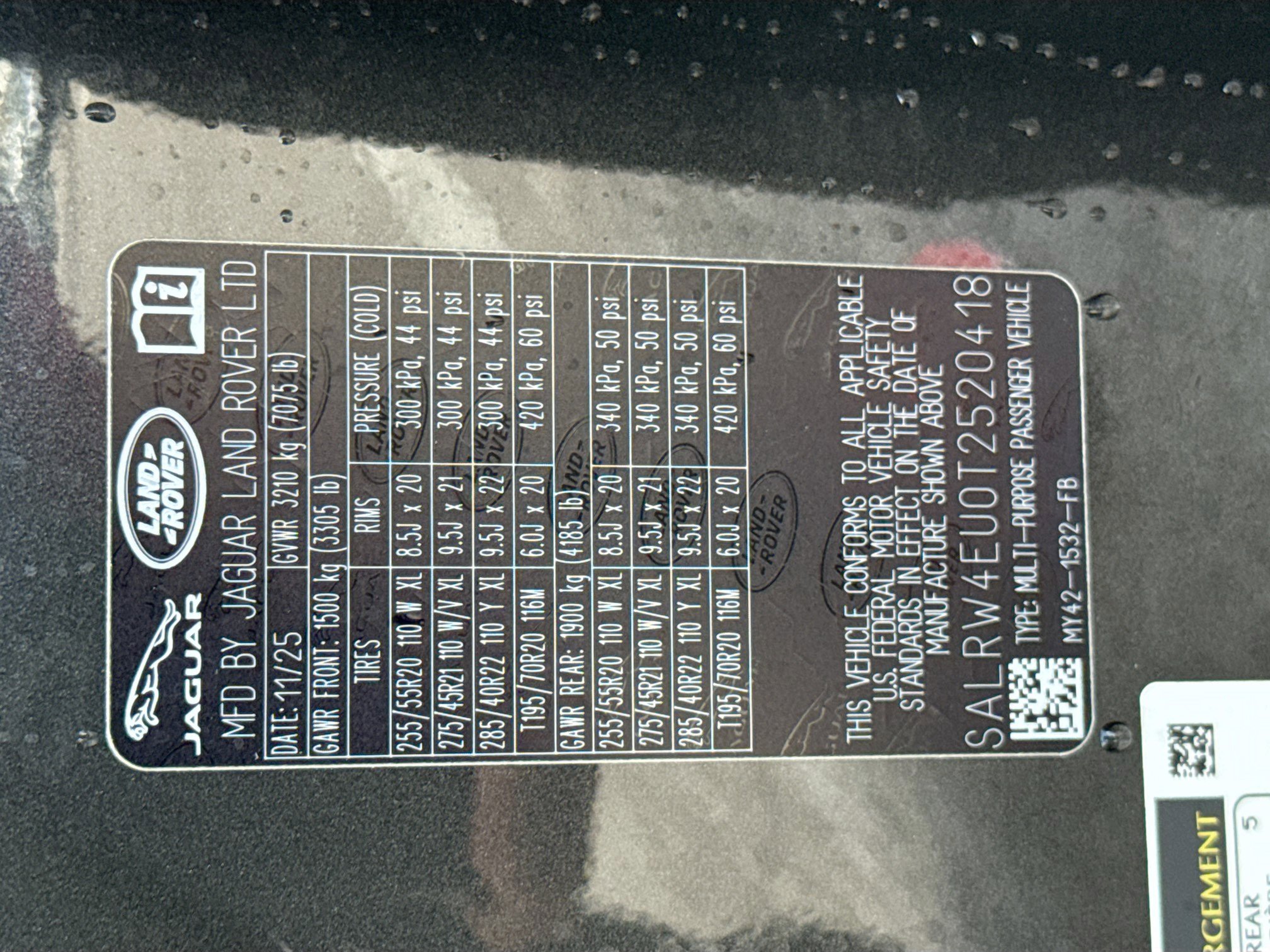 New 2026 Land Rover Discovery Limited Edition image 45