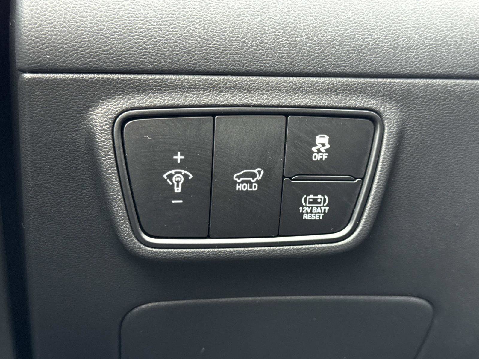 Used 2024 Hyundai Tucson Limited image 13