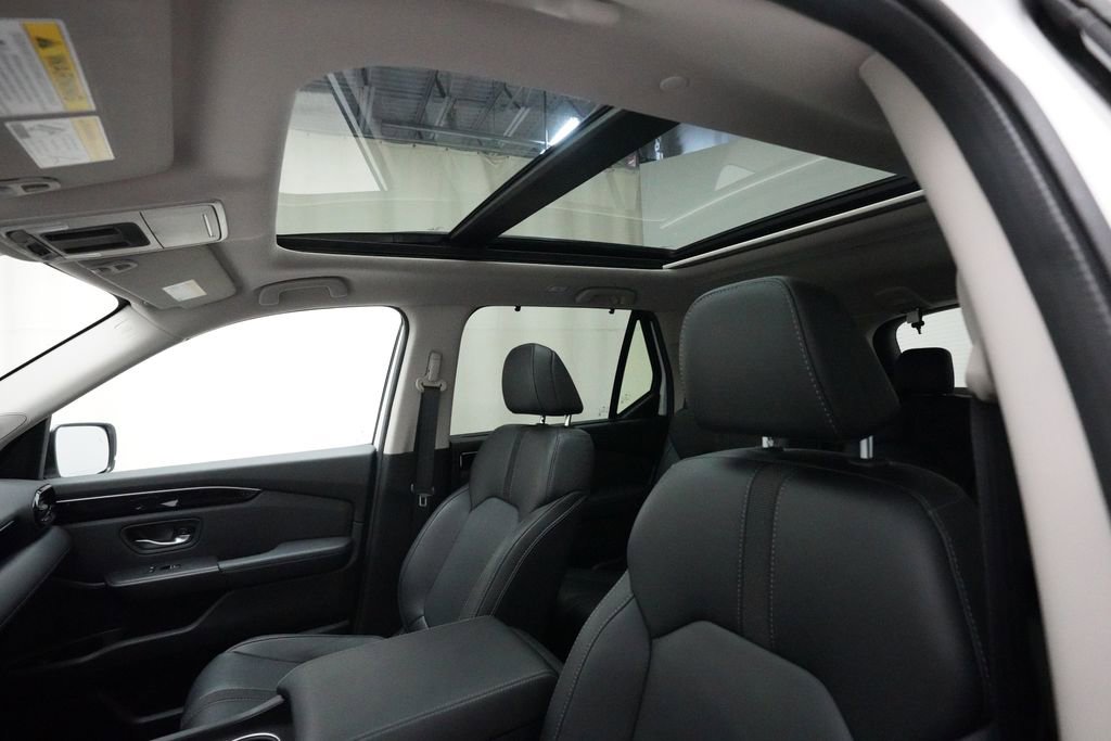 Certified 2024 Honda Pilot Touring image 33