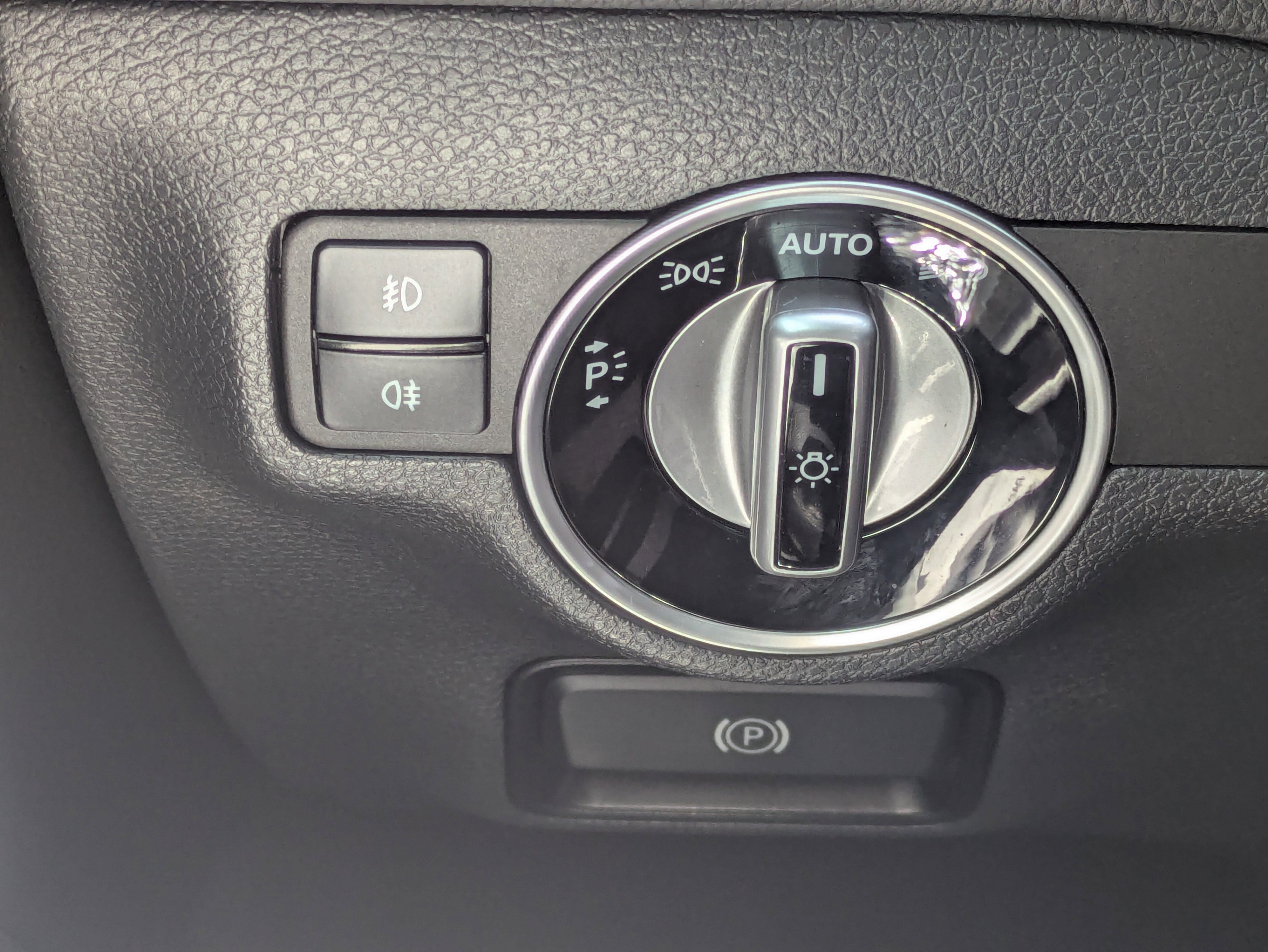 Used 2018 Mercedes-Benz GLA 250 image 29