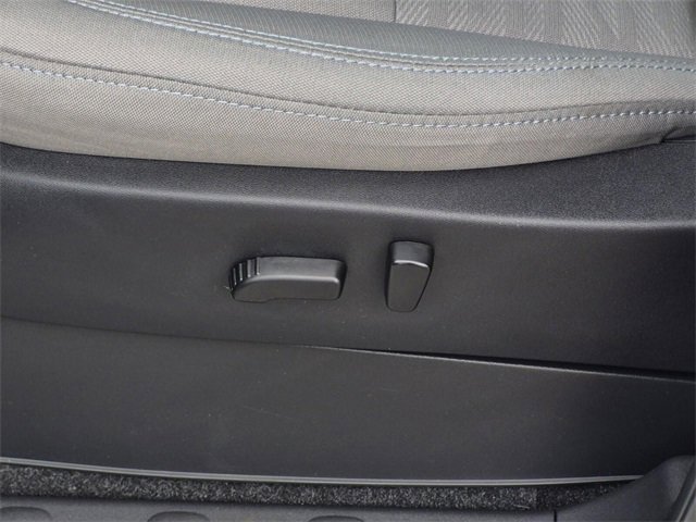 Used 2023 Nissan Frontier SV w/ Technology Package image 19