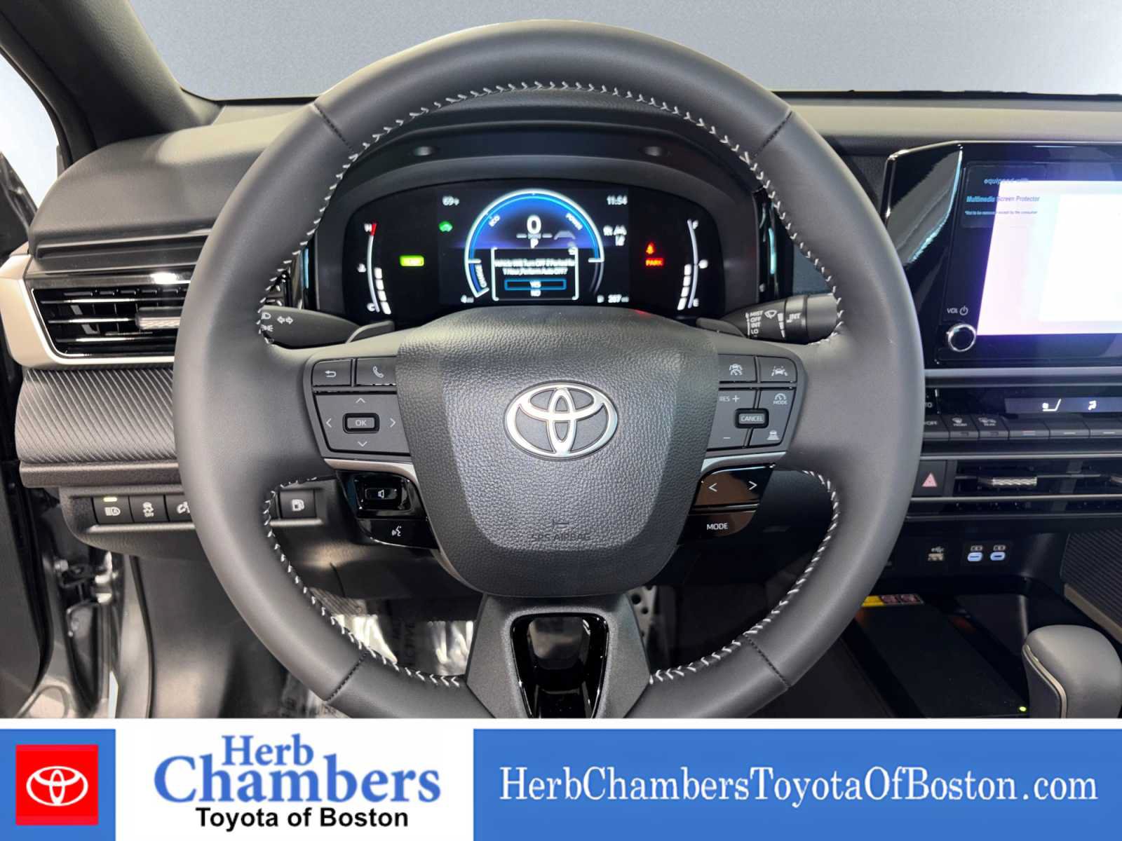 Used 2026 Toyota Camry SE FWD image 15