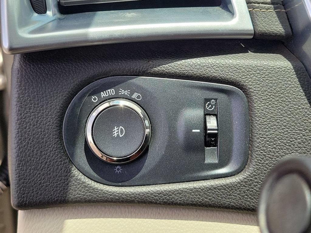 Used 2013 Cadillac SRX Premium w/ Driver Assist Package FWD image 15